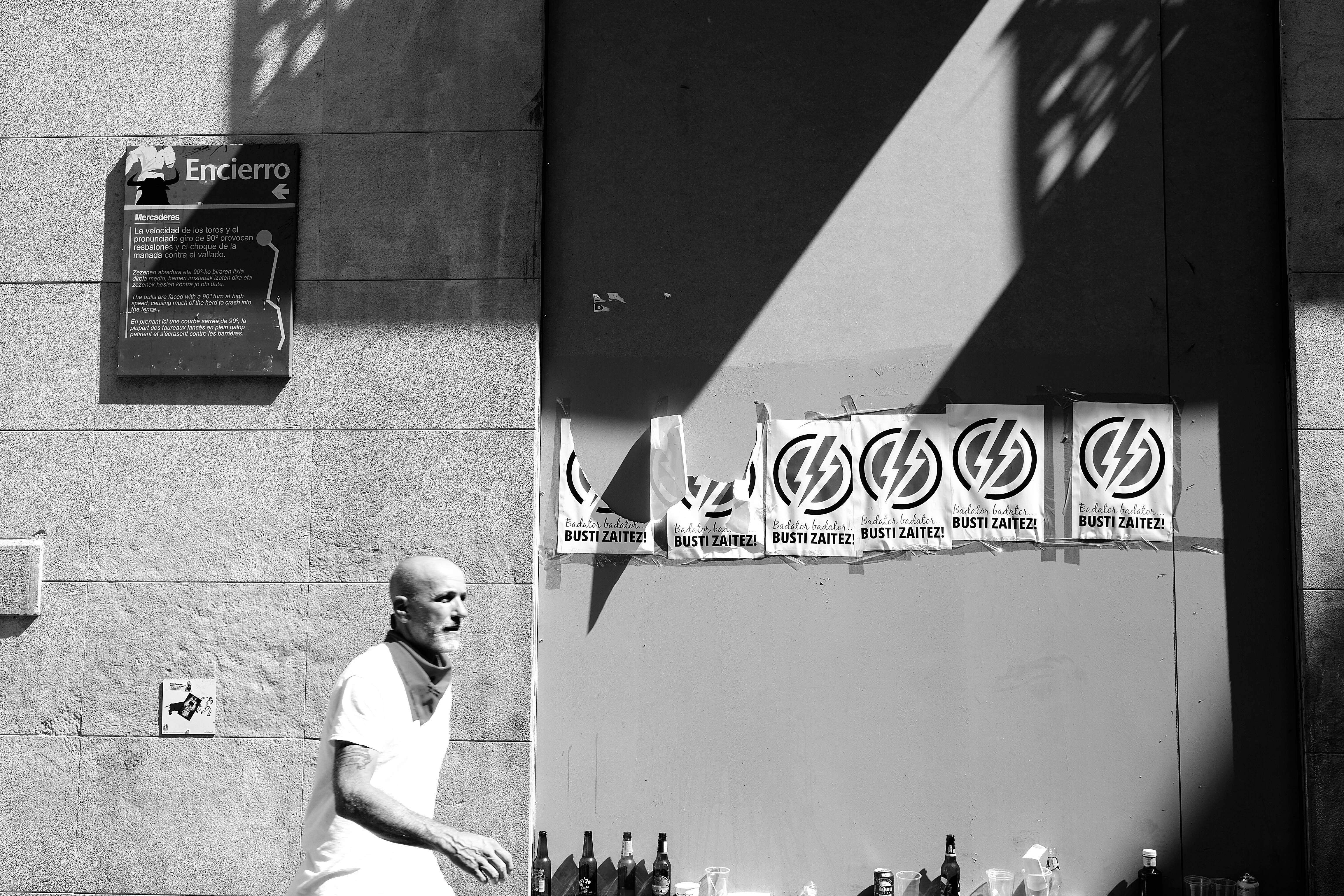 image representing Encierro 